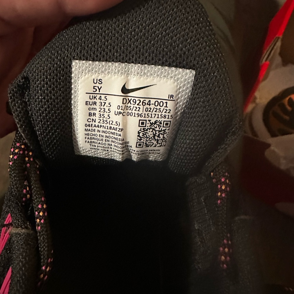 Nike Air Max Plus Black with Orange and Pink Accents - Picture 4 of 4